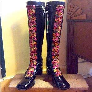 Vintage Floral Black 60’s Pleather Go Go Boots 5.5